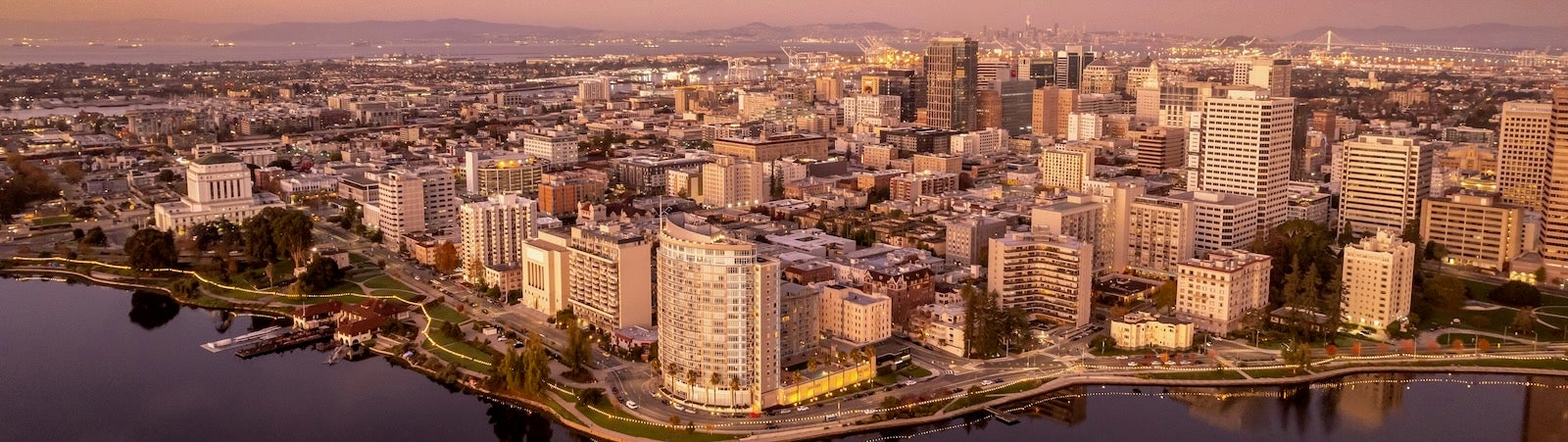 Sunrise over Lake Merritt in Oakland, California.
